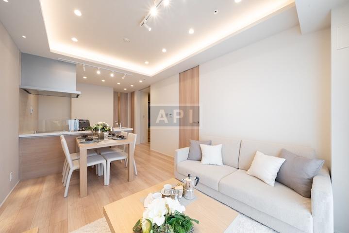  |  Interior photo 02