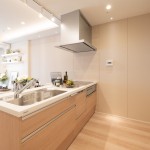  |  Interior photo 04