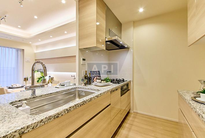  |  Interior photo 05