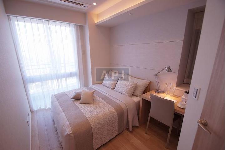  |  Interior photo 06