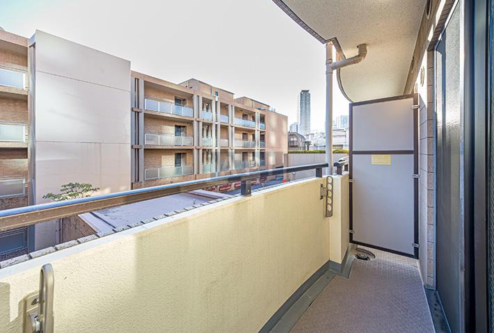  |  Interior photo 12