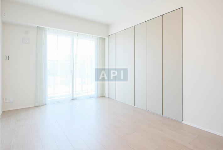  |  Interior photo 09