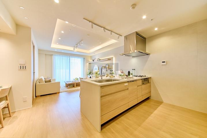  |  Interior photo 05