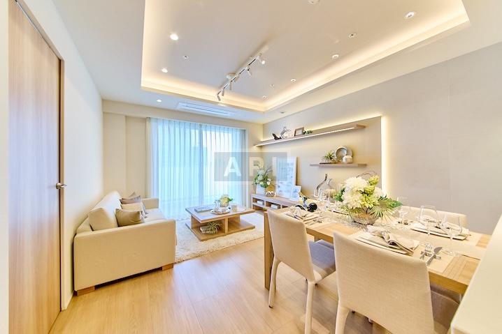  |  Interior photo 02