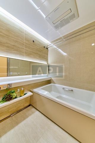  |  Interior photo 11