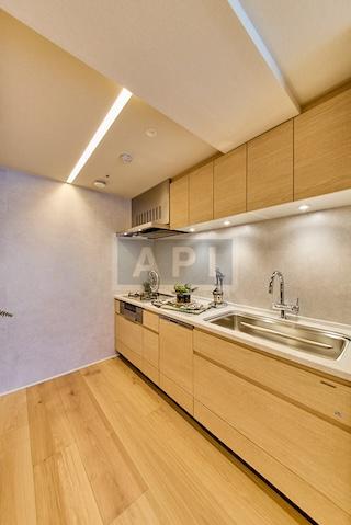  |  Interior photo 06