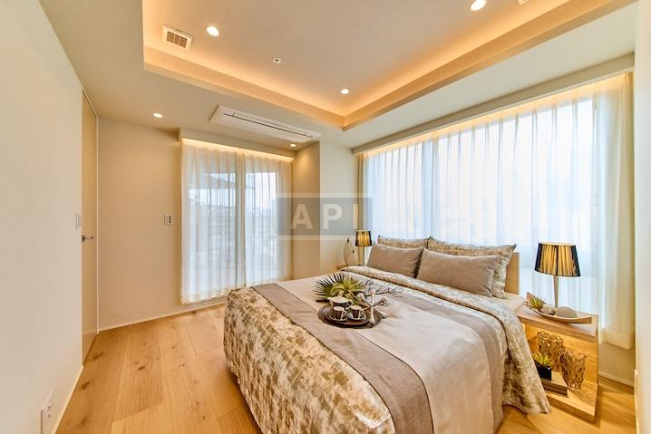  |  Interior photo 07