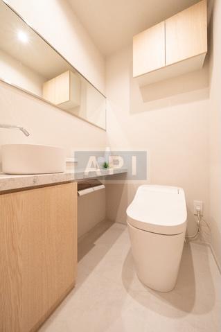  |  Interior photo 09