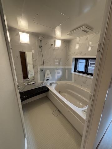  |  Interior photo 09