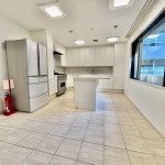  |  Interior photo 04