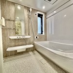 |  Interior photo 10