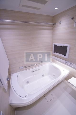  |  Interior photo 09