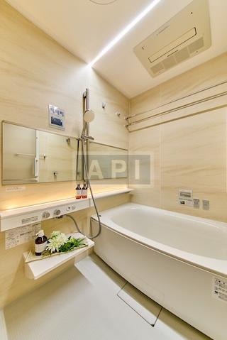  |  Interior photo 09