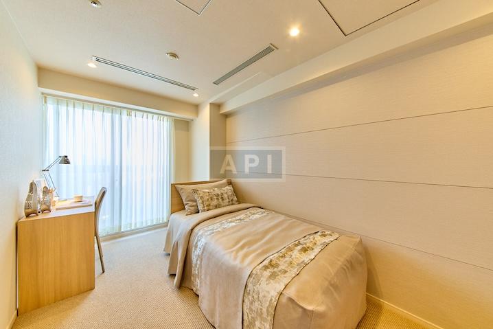  |  Interior photo 10