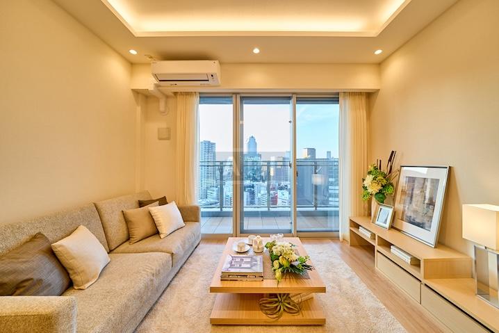  |  Interior photo 02