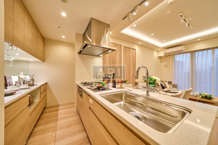  |  Interior photo 05