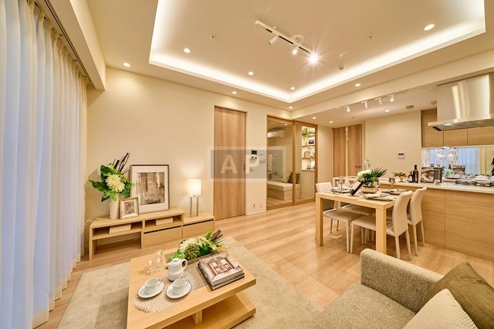  |  Interior photo 04