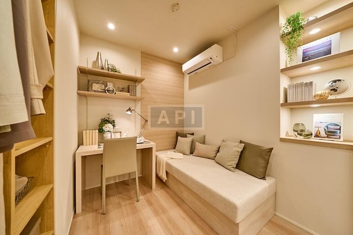  |  Interior photo 13