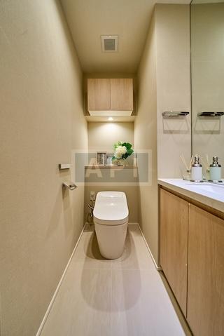  |  Interior photo 09