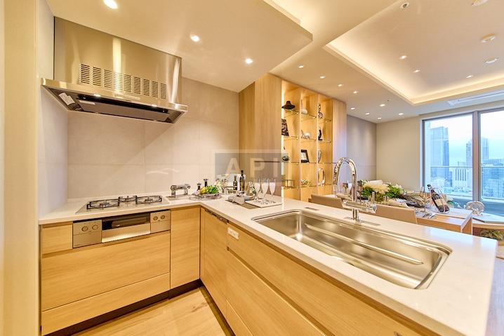  |  Interior photo 06