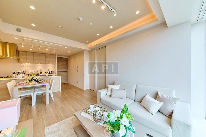  |  Interior photo 04