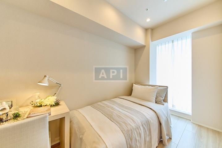  |  Interior photo 10