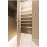  |  Interior photo 12