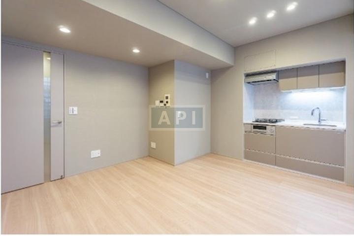  |  Interior photo 02