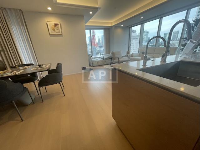  |  Interior photo 06