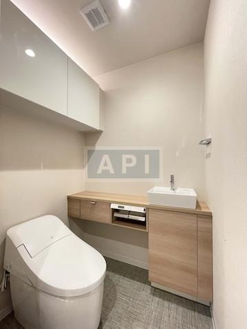  |  Interior photo 08