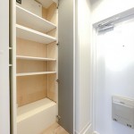  |  Interior photo 06