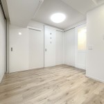  |  Interior photo 04