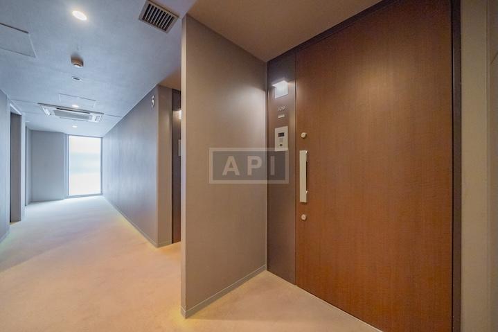  |  Interior photo 20