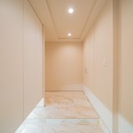  |  Interior photo 15