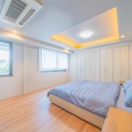  |  Interior photo 11