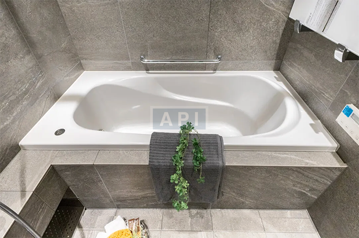  |  Interior photo 16