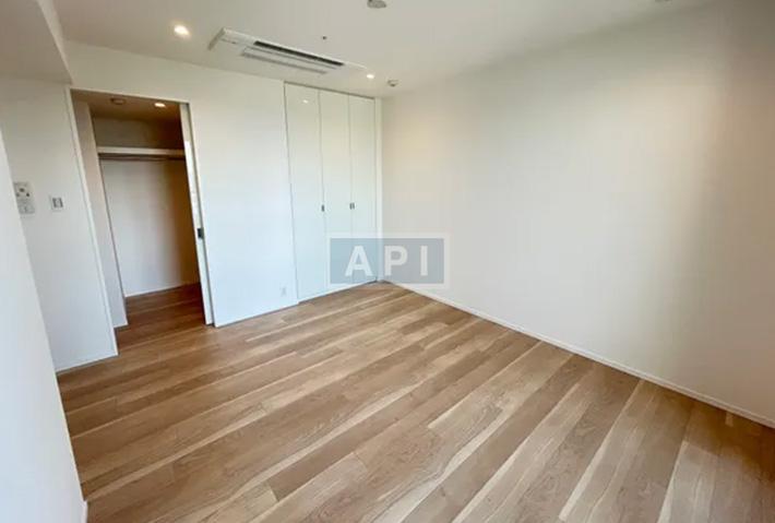  |  Interior photo 08