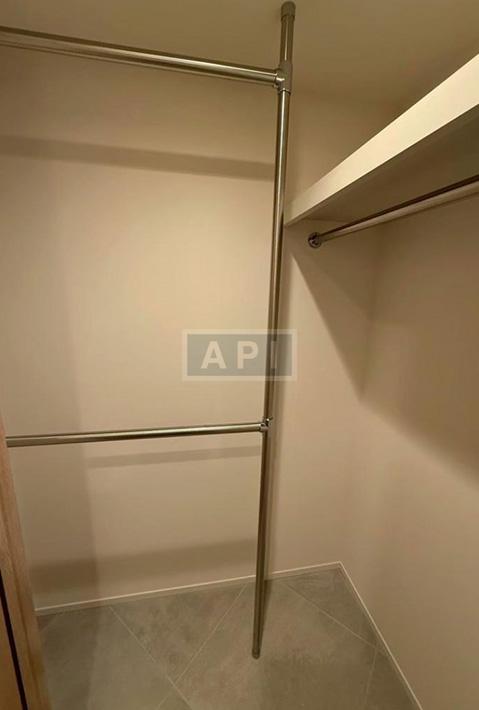  |  Interior photo 05