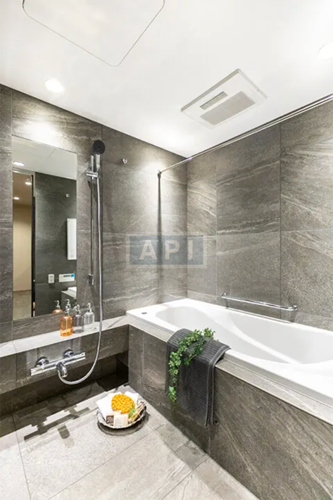  |  Interior photo 15