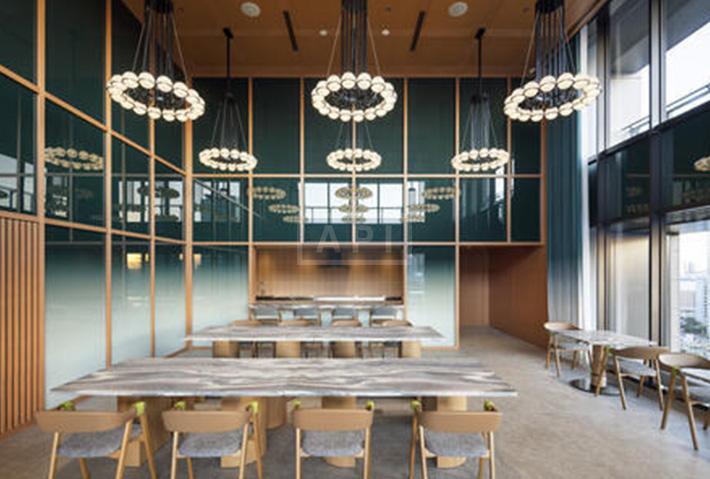  |  Exterior photo 05