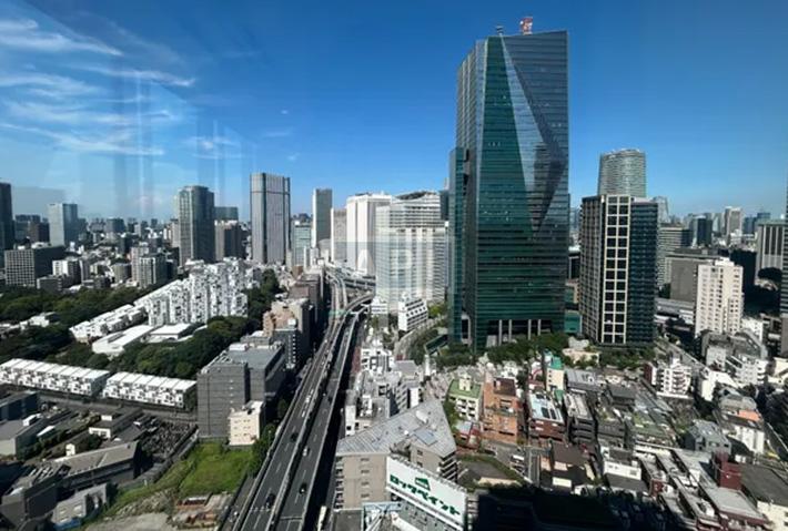  |  Interior photo 15