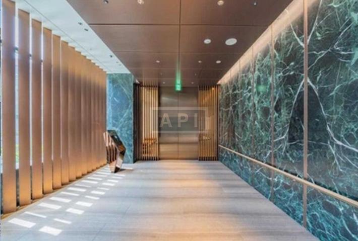  |  Exterior photo 04