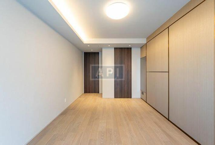  |  Interior photo 05