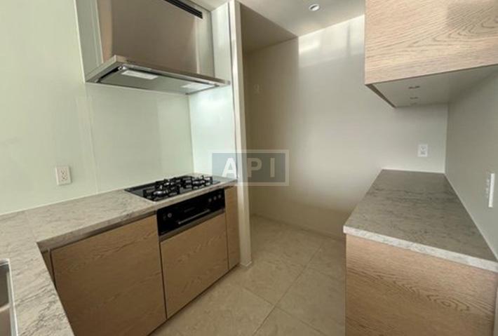  |  Interior photo 03