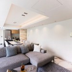  |  Interior photo 04