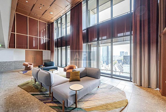  |  Exterior photo 06