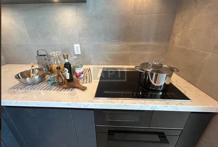  |  Interior photo 05