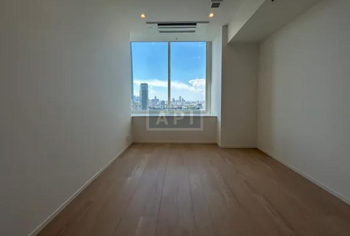  |  Interior photo 09