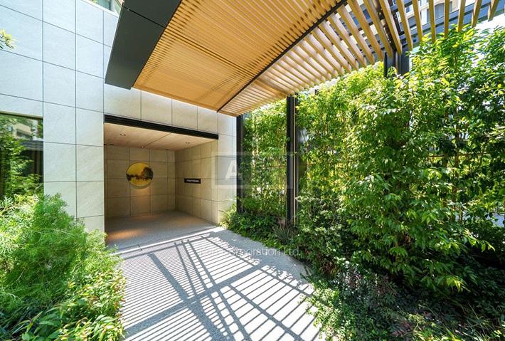  |  Exterior photo 02