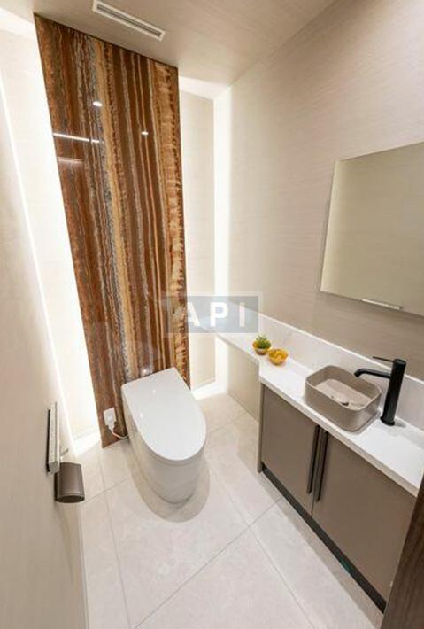  |  Interior photo 07